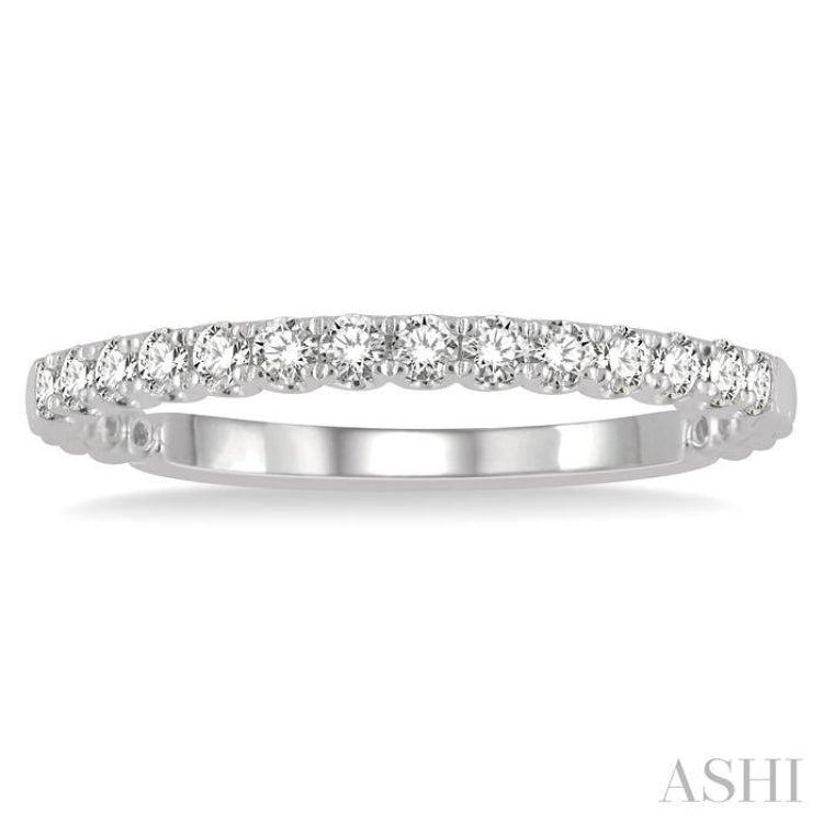 1/4 Ctw Lattice Round Cut Diamond Wedding Band in Platinum