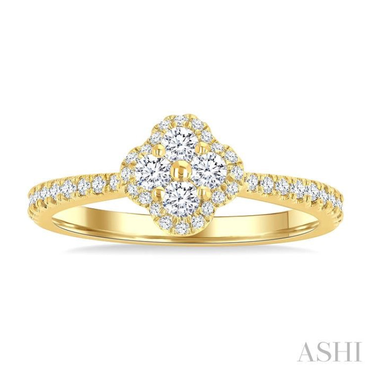 1/2 Ctw Clover Round Cut Diamond Fashion Ring in 14K Yellow Gold