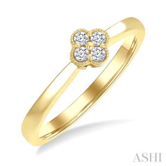 1/6 Ctw Clover Round Cut Diamond Fashion Ring in 14K Yellow Gold