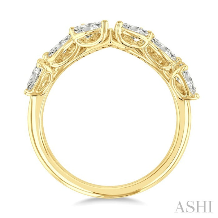 7/8 Ctw Curved Chevron Mixed Shape Diamond Cut Fashion Ring in 14K Yellow Gold