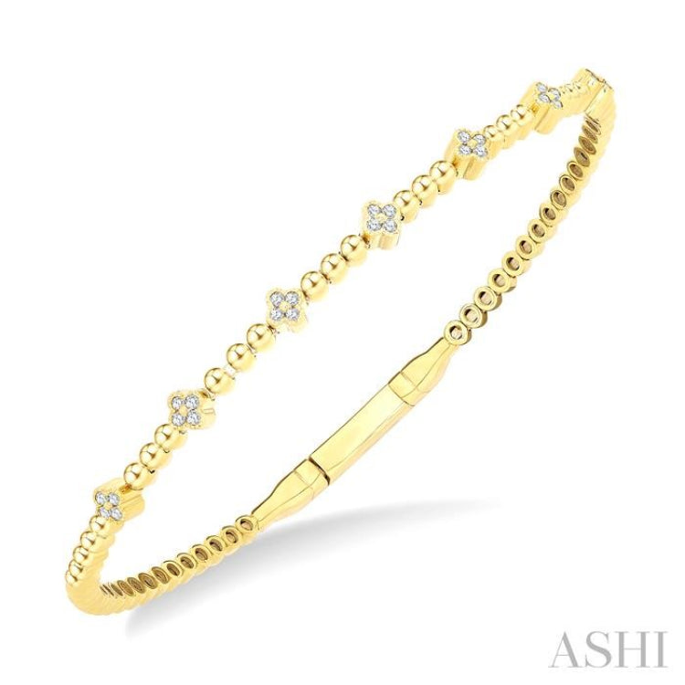 1/6 Ctw Round Cut Diamond Clover Bead Fashion Flex Bangle in 10K Yellow Gold