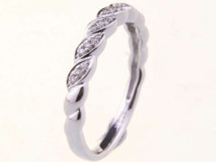 Ladies Diamond Fashion Ring