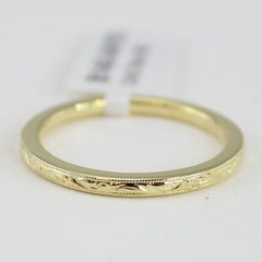 Ladies Karat Gold Ring