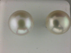 Pearl Earring