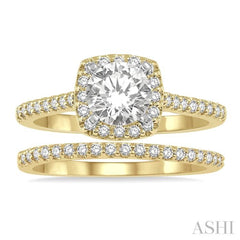 1/2 Ctw Diamond Wedding Set With 3/8 Ctw Round Cut Engagement Ring and 1/10 Ctw Wedding Band in 14K Yellow and White gold