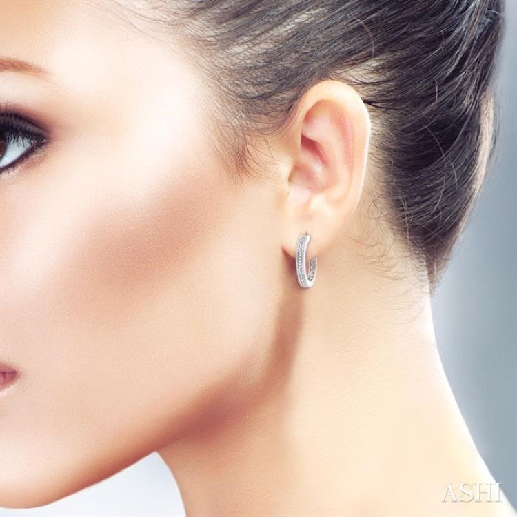 1/4 Ctw Round Cut Diamond Hoop Earrings in Sterling Silver