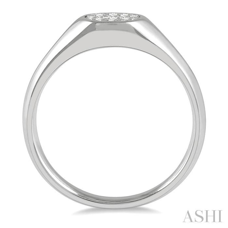 1/8 Ctw Oval Shape Lovebright Diamond Ring in 14K White Gold