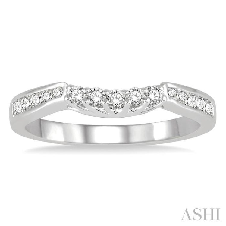 1/4 Ctw Straight Row Round Cut Diamond Wedding Band in 14K White Gold